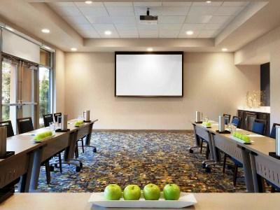 Hotel Homewood By Hilton John Wayne Airport
