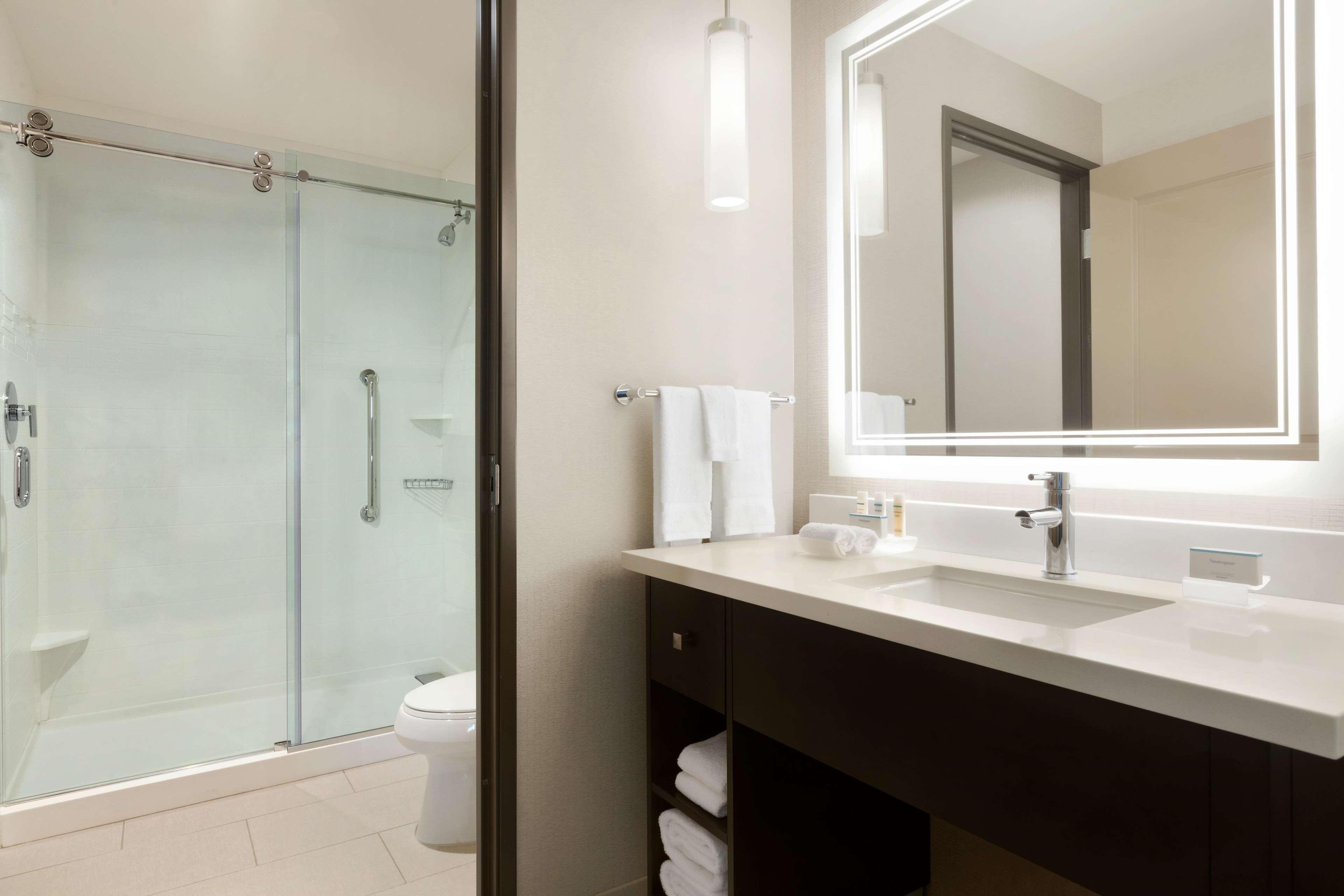 Hotel Homewood By Hilton John Wayne Airport 3*