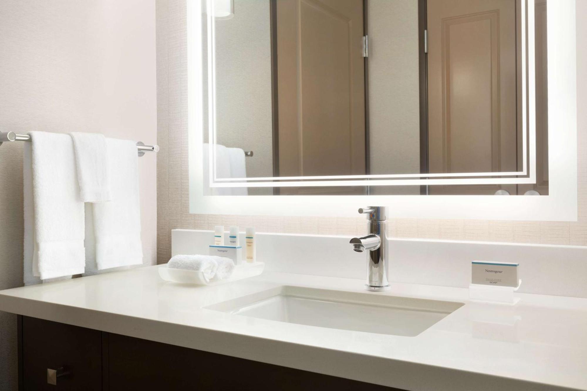 Homewood By Hilton John Wayne Airport Hotel Irvine