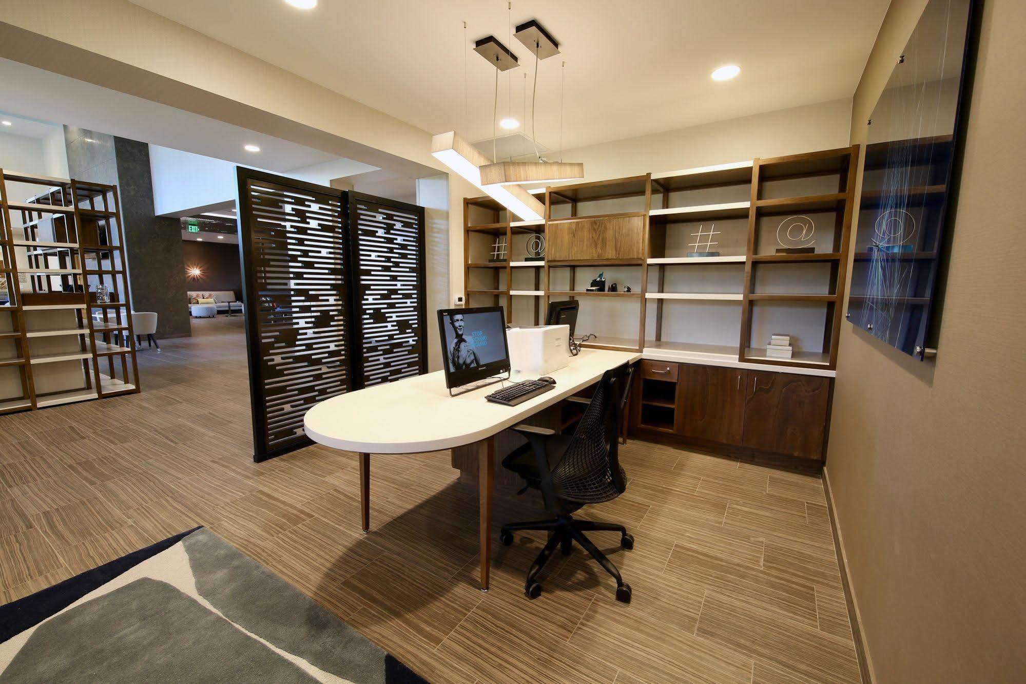 Hotel Homewood By Hilton John Wayne Airport 3*
