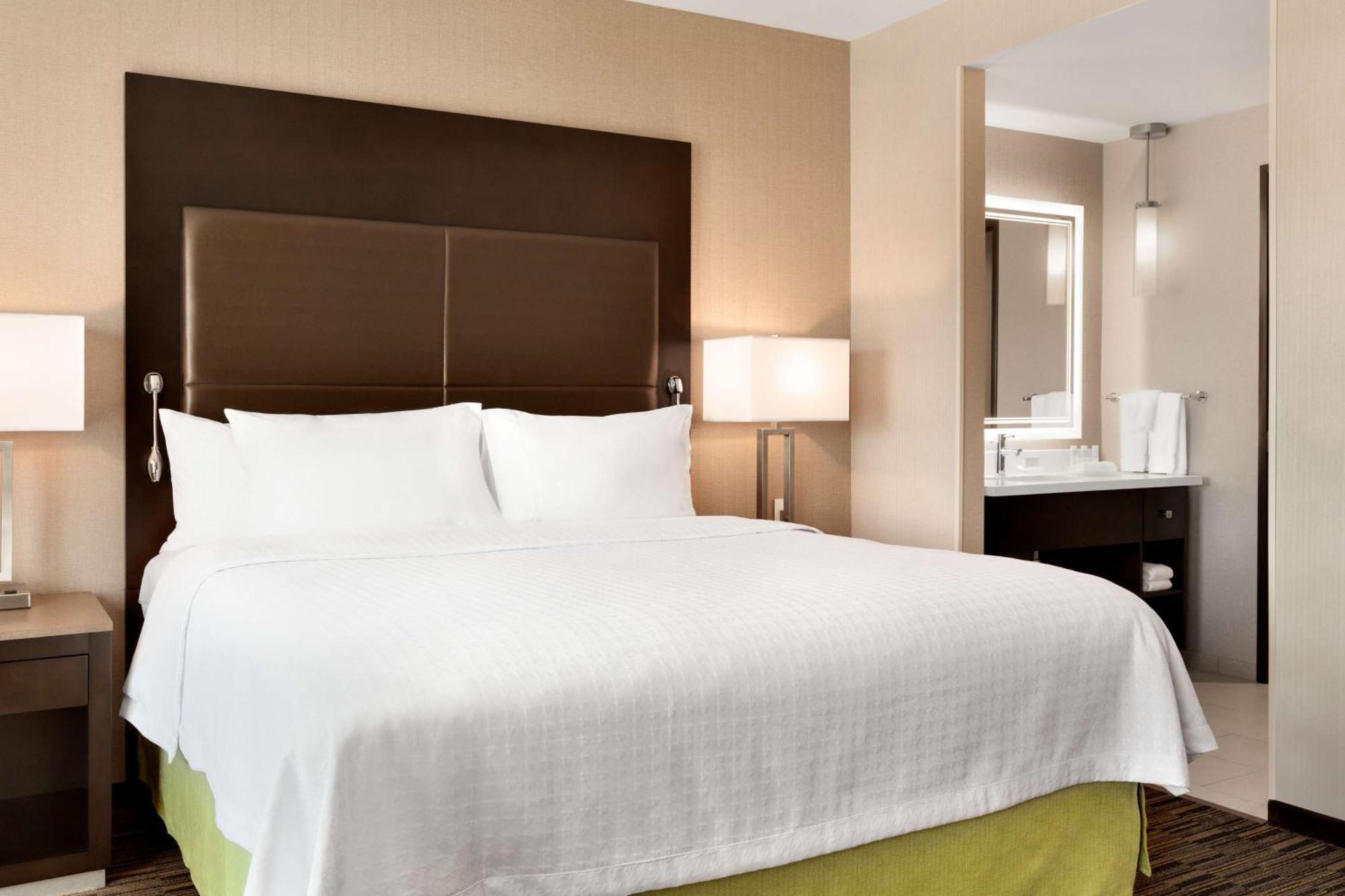 Hotel Homewood By Hilton John Wayne Airport 3*